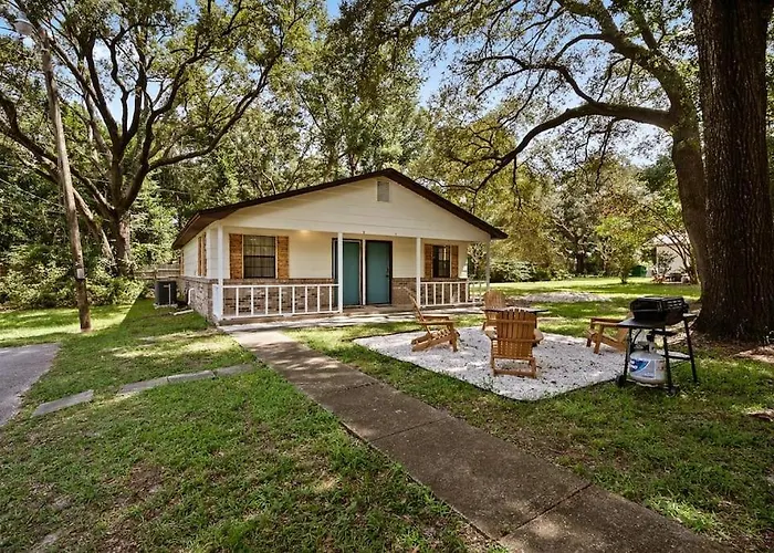 Holiday home Cozy Hideaway Fire Pit Bbq Kid & Dog Friendly *