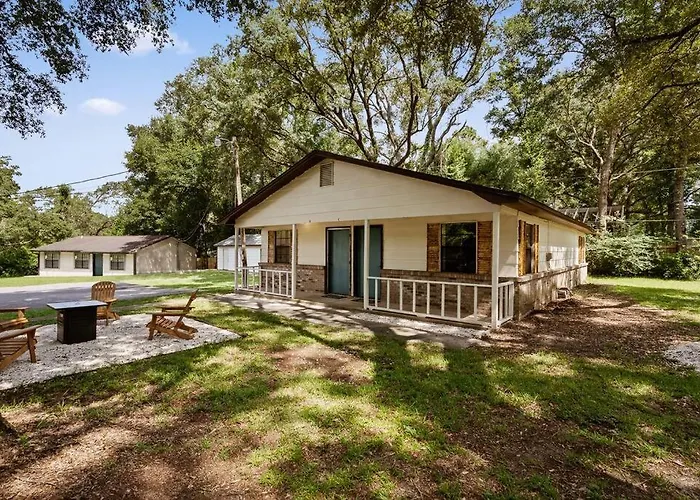 Cozy Hideaway Fire Pit Bbq Kid & Dog Friendly Holiday home