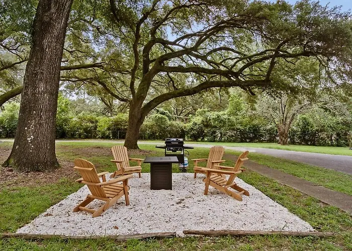 Cozy Hideaway Fire Pit Bbq Kid & Dog Friendly Pensacola
